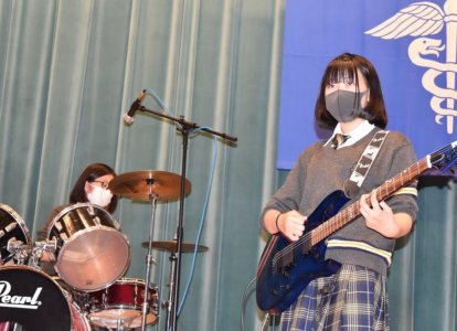 軽音楽部ステージ