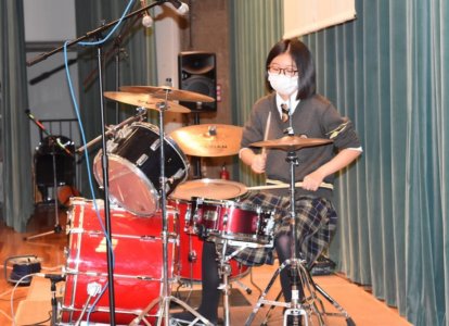 軽音楽部ステージ