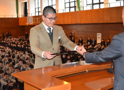 表彰式「税に関する作文」<br>税務連絡協議会会長賞　隆徳館5年：國武孝太郎くん（アカデミーコース・柔道）