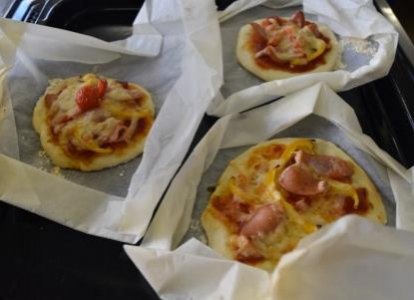 トッピングをして、オーブンに入れます！