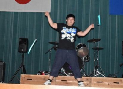 赤、青、橙、紫など様々なスティックを使用しました！