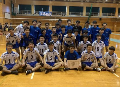 優勝記念撮影！今後とも応援よろしくお願いいたします！