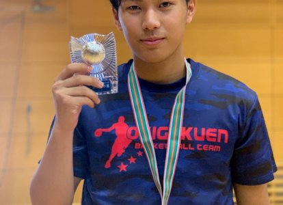 優秀選手賞を受賞した主将の原田龍騎君。
