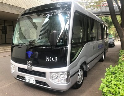 沖学園・隆徳館マイクロバス新型車を納車しました！