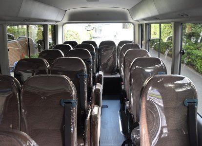 新車マイクロバス