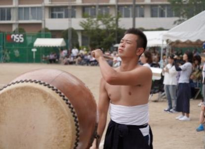 O団応援団太鼓担当：髙塚皓嗣君（普通科アスリートコース3年・野球部・太宰府中）