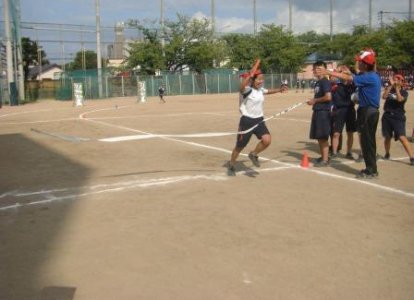女子の部一位はR団（隆徳館・留学生）