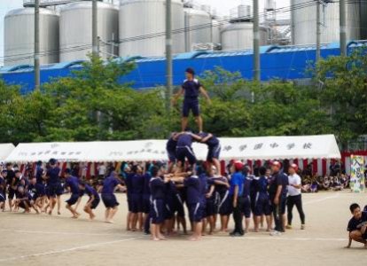 第三幕は組体操「三段タワー」と「振り子」