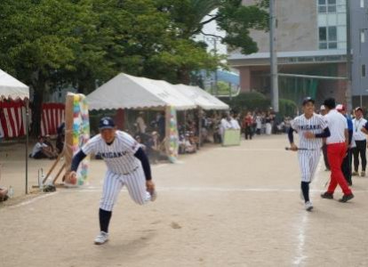 特色あるパフォーマンスを行います