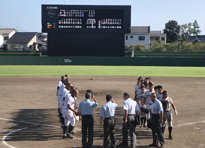 試合終了の挨拶。