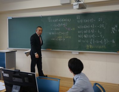 「オンラインホームルーム・授業」の様子！