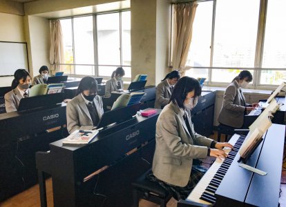 電子ピアノ導入