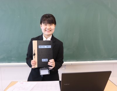 卒業生が教育実習に来ています！
